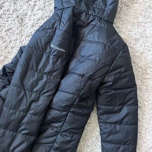 New with tags Columbia winter long hooded jacket.